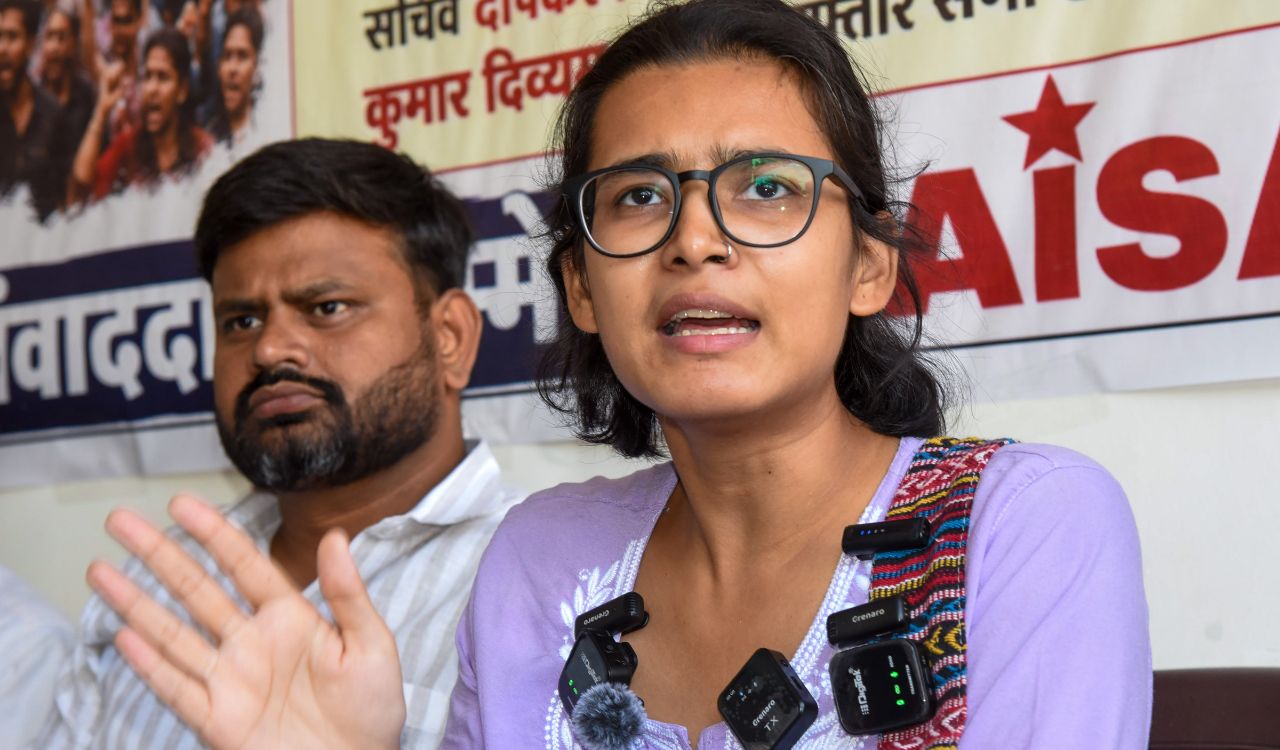 ‘सत्ता परिवर्तन में कुछ भी गलत नहीं’, नेहा बोरा की याचिका पर कल आएगा फैसला