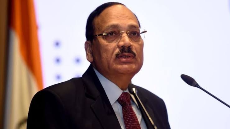 CJI सूर्यकांत ने 18 साल से कम उम्र के लड़कों के लिए कह दी बड़ी बात!